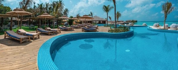Découvrez les meilleurs campings avec piscine dans le Tarn pour vos vacances estivales