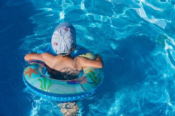 Votre guide ultime pour choisir le meilleur camping à Sisteron avec piscine